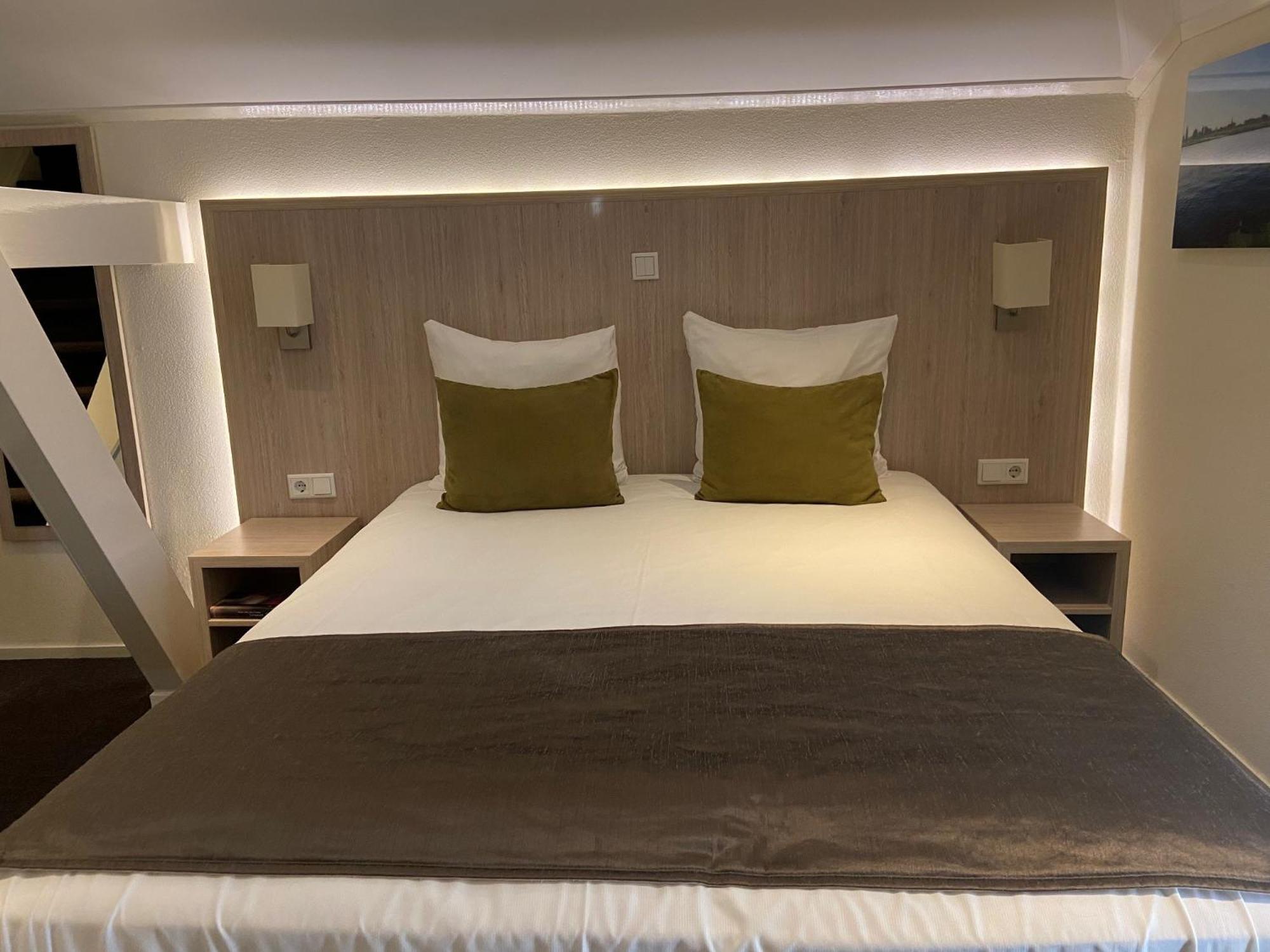 De Twee Linden Otel Beneden-Leeuwen Dış mekan fotoğraf