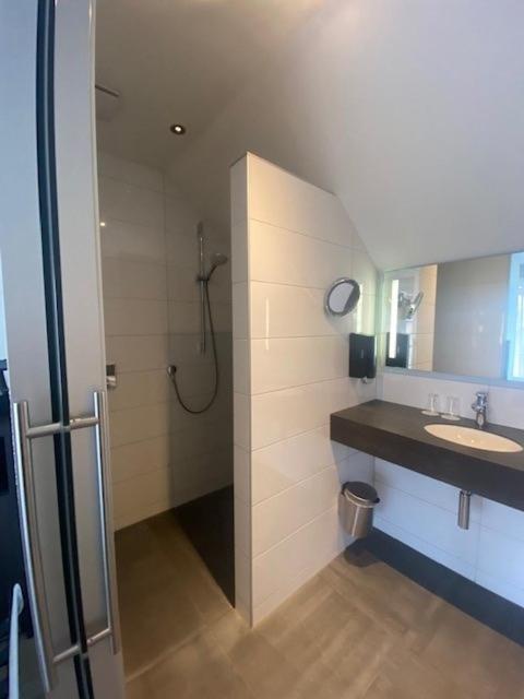 De Twee Linden Otel Beneden-Leeuwen Oda fotoğraf
